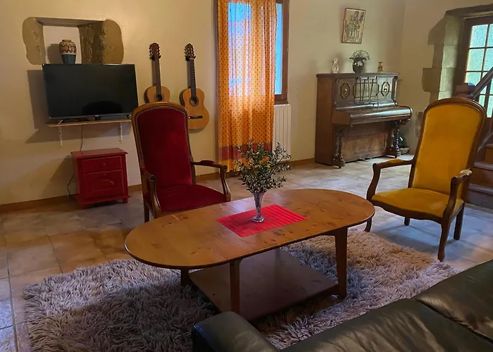 Des Guitares Gers Tatil Evi *